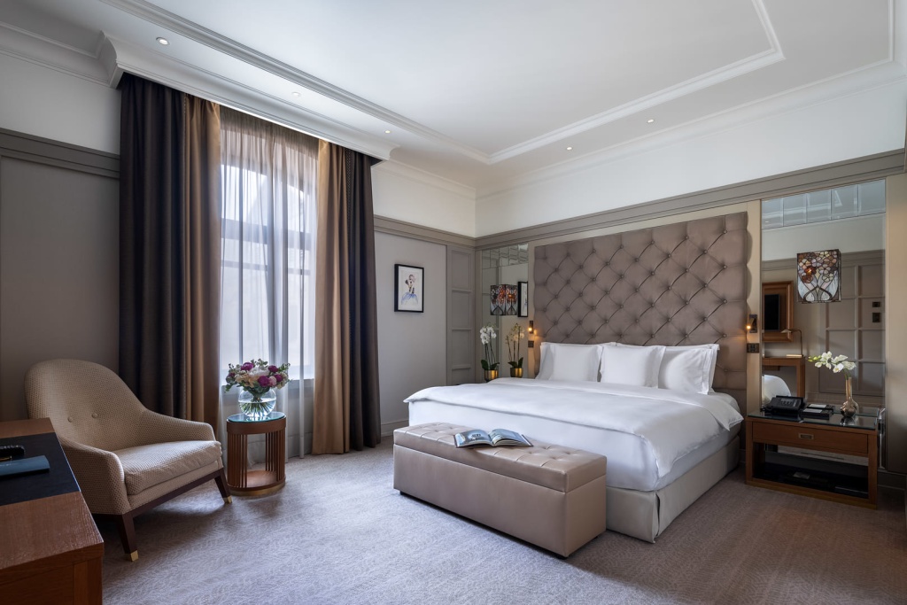 4 Room Grand Superior.jpg