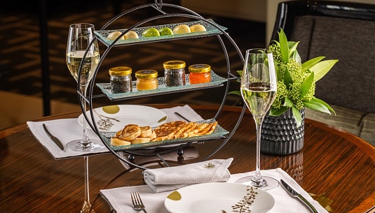 Caviar Experience в Silk Lounge