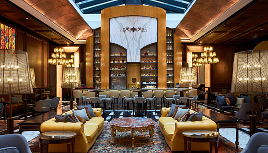 Бар, музыка и коктейли